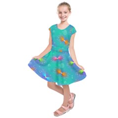 Non Seamless Pattern Blues Bright Kids  Short Sleeve Dress by Dutashop