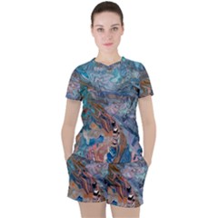 Abstract delta Women s T-Shirt and Shorts Set