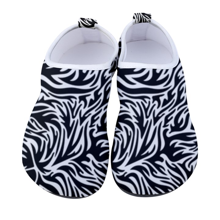 Flames Fire Pattern Digital Art Kids  Sock-Style Water Shoes