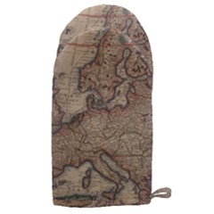 Old Vintage Classic Map Of Europe Microwave Oven Glove by Pakjumat