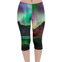 Aurora Borealis Nature Sky Light Velvet Capri Leggings 