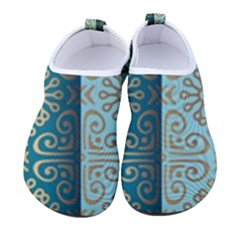 Gold Pattern Texture Golden Ornament Women s Sock-style Water Shoes