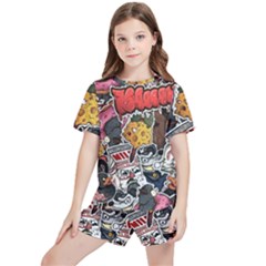 Stickerbomb Crazy Graffiti Graphite Monster Kids  T-shirt And Sports Shorts Set by Bedest