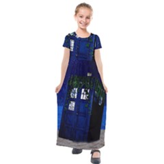 Stuck Tardis Beach Doctor Who Police Box Sci-fi Kids  Short Sleeve Maxi Dress by Cendanart