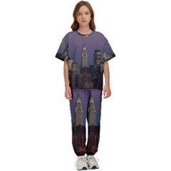 Skyline City Manhattan New York Kids  T-shirt And Pants Sports Set by Ket1n9