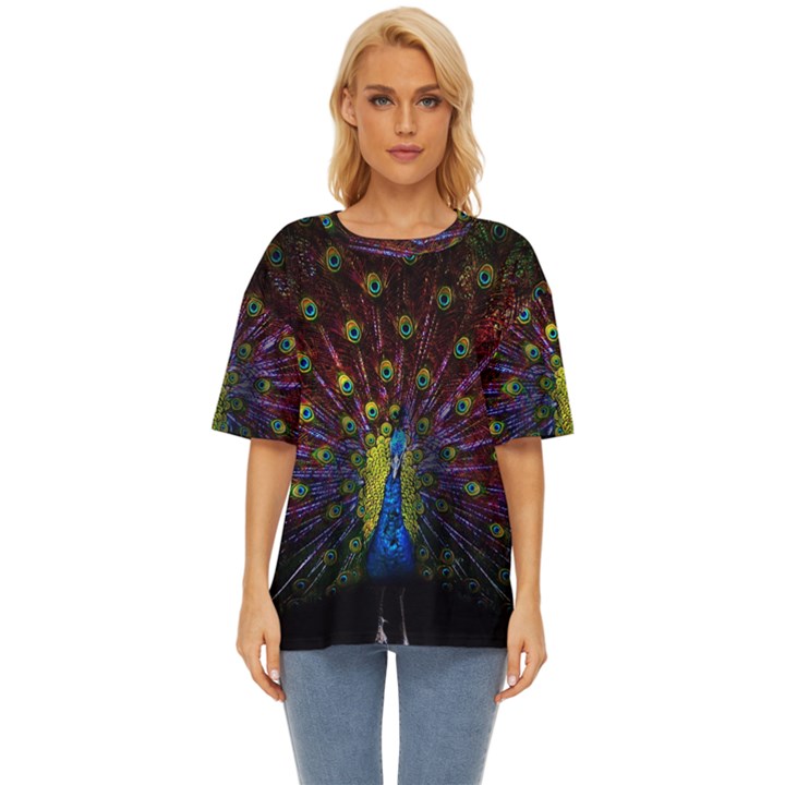 Beautiful Peacock Feather Oversized Basic T-Shirt