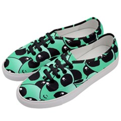 Art Alien Pattern Women s Classic Low Top Sneakers by Ket1n9