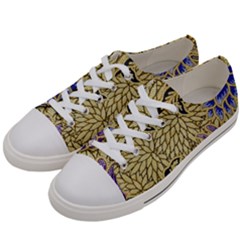 Traditional Art Batik Pattern Men s Low Top Canvas Sneakers by Ket1n9