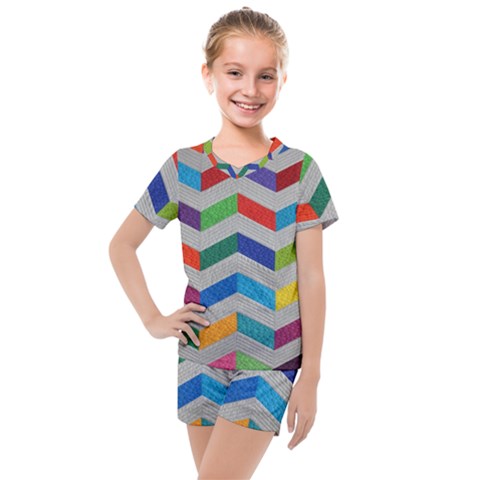 Charming Chevrons Quilt Kids  Mesh T-shirt And Shorts Set by Ket1n9