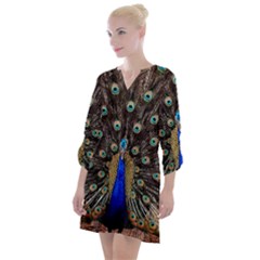 Peacock Open Neck Shift Dress by Ket1n9