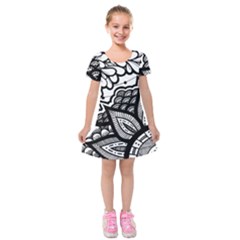 Flower Mandala Pattern Doodle Kids  Short Sleeve Velvet Dress