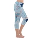 Crane Pattern Bird Animal Nature Capri Yoga Leggings View3