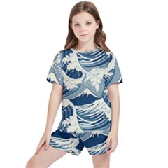 Japanese Wave Pattern Kids  T-shirt And Sports Shorts Set by Cendanart