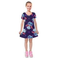 Owl Pattern Background Kids  Short Sleeve Velvet Dress by Grandong