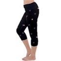 Heart, Background Capri Yoga Leggings View2