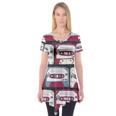 Music Symbols Rock Music Seamless Pattern Short Sleeve Tunic  by Ndabl3x