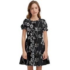 Black Background With Gray Flowers, Floral Black Texture Kids  Puff Sleeved Dress