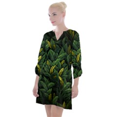 Banana leaves Open Neck Shift Dress