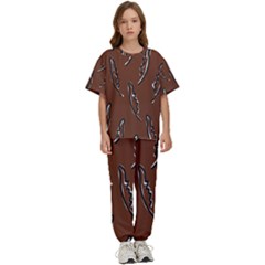 Feather Leaf Pattern Print Kids  T-shirt And Pants Sports Set by Cemarart