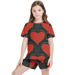 Love Hearts Pattern Style Kids  T-shirt And Sports Shorts Set by Grandong