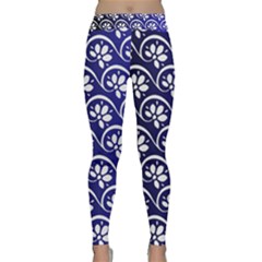 Pattern Floral Flowers Leaves Botanical Classic Yoga Leggings