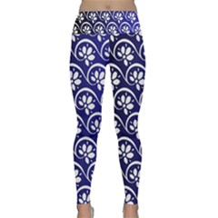 Pattern Floral Flowers Leaves Botanical Lightweight Velour Classic Yoga Leggings