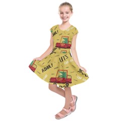 Childish Seamless Pattern With Dino Driver Kids  Short Sleeve Dress by Apen