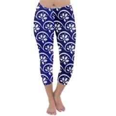 Pattern Floral Flowers Leaves Botanical Capri Winter Leggings 