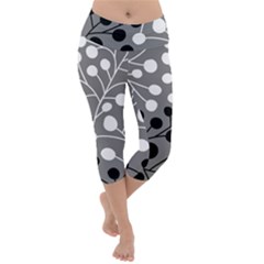 Abstract Nature Black White Lightweight Velour Capri Yoga Leggings