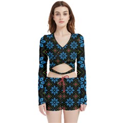 Flowers Pattern Floral Seamless Velvet Wrap Crop Top And Shorts Set