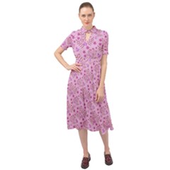 Illustration Pattern Seamless Keyhole Neckline Chiffon Dress