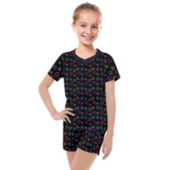 Background Ornamental Pattern Kids  Mesh T-shirt And Shorts Set