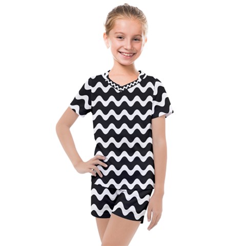 Wave Pattern Wavy Halftone Kids  Mesh T-shirt And Shorts Set by Maspions