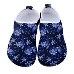 Stylized Floral Intricate Pattern Design Black Backgrond Kids  Sock-style Water Shoes by dflcprintsclothing