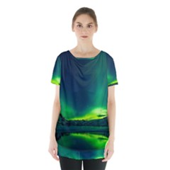 Iceland Aurora Borealis Skirt Hem Sports Top by Proyonanggan