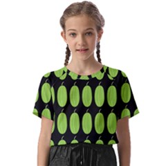 Ivy Gourd Pattern 3 Kids  Basic T-shirt by CocoBellKidsTV24