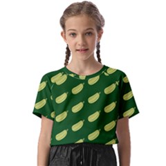 Zucchini Pattern 12 Kids  Basic T-shirt by CocoBellKidsTV24