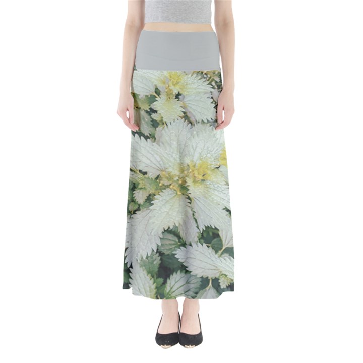 Enchanting Foliage Sharp Edged Leaves In Pale Yellow And Silver Bk Full Length Maxi Skirt