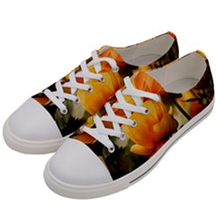 Yellow Butterfly Flower Men s Low Top Canvas Sneakers