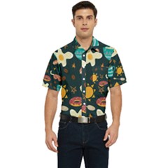 Seamless-pattern-with-breakfast-symbols-morning-coffee Men s Short Sleeve Pocket Shirt 