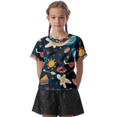 Seamless-pattern-with-breakfast-symbols-morning-coffee Kids  Front Cut T-Shirt