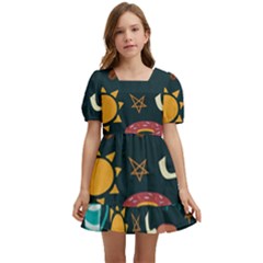 Seamless-pattern-with-breakfast-symbols-morning-coffee Kids  Short Sleeve Dolly Dress