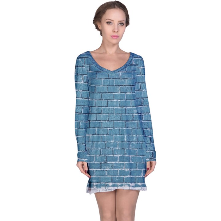 White And Blue Brick Wall Long Sleeve Nightdress