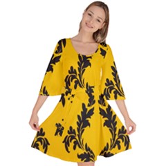 Yellow Regal Filagree Pattern Velour Kimono Dress by Azkajaya