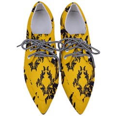 Yellow Regal Filagree Pattern Pointed Oxford Shoes by Azkajaya