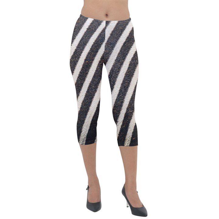 Zebra Zebra Pattern Zebra Fur Zebra Print Strip Lightweight Velour Capri Leggings 