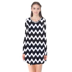 Wave-black White Long Sleeve V-neck Flare Dress