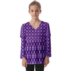 White Pentacle And Purple Pattern Kids  V Neck Casual Top