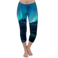 Aurora Borealis Mountain Reflection Capri Winter Leggings 