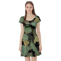 Autumn Fallen Leaves Dried Leaves Short Sleeve Skater Dress by Grandong